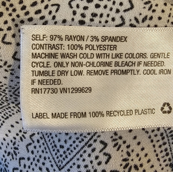 Knox Rose Cap Sleeve Color Block Round Hem Top Size S - Picture 6 of 9